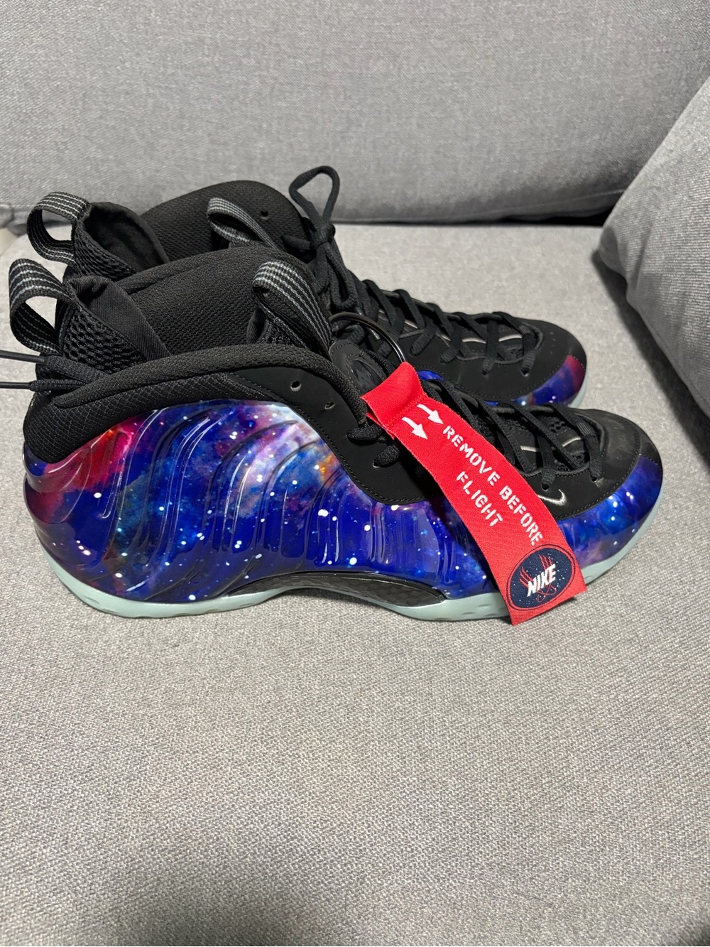 Nike Galaxy-Print Foamposite Sneakers Black Blue Purple Red - Picture 3 of 3